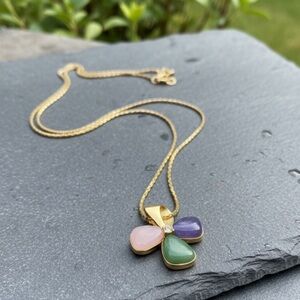 Vintage Avon Flower Stone Pendant Necklace